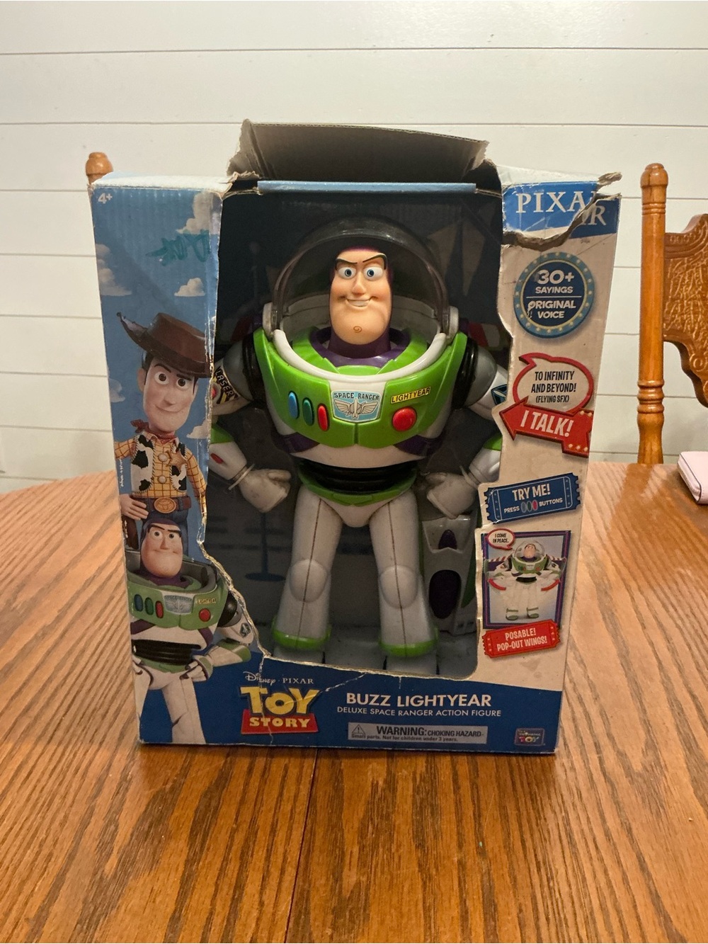 Thinkway Toys Toy Story Buzz Lightyear Deluxe Space Ranger Talking 2019